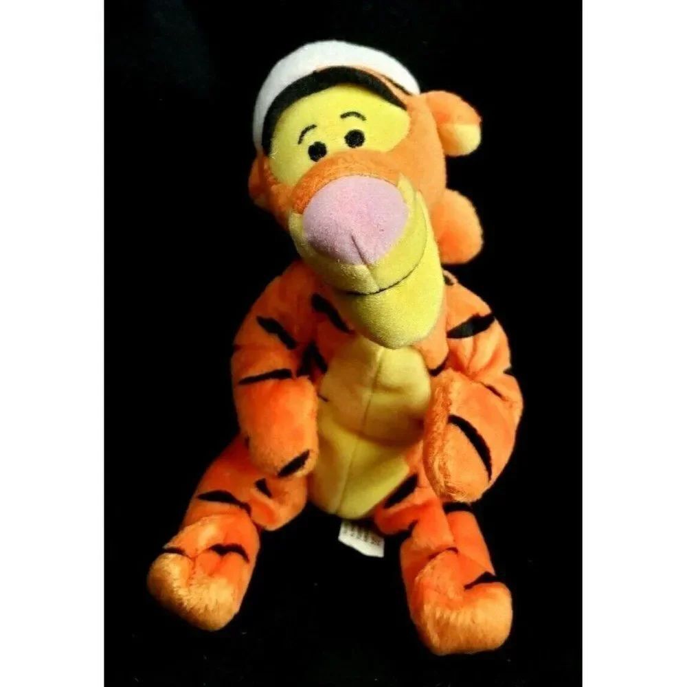 Mattel Disney 7" Christmas Tigger Plush Santa Hat Gift Winnie the Pooh Holiday